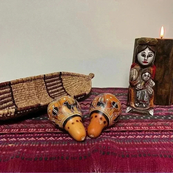 Vintage Peruvian Llama Folk Art Gourd Shakers - Picture 8 of 8